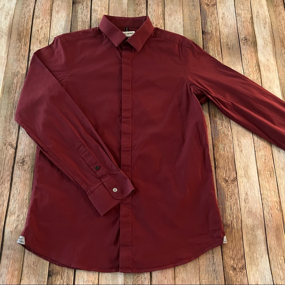 Crosby and Howard mens long sleeve button down shirt | size medium